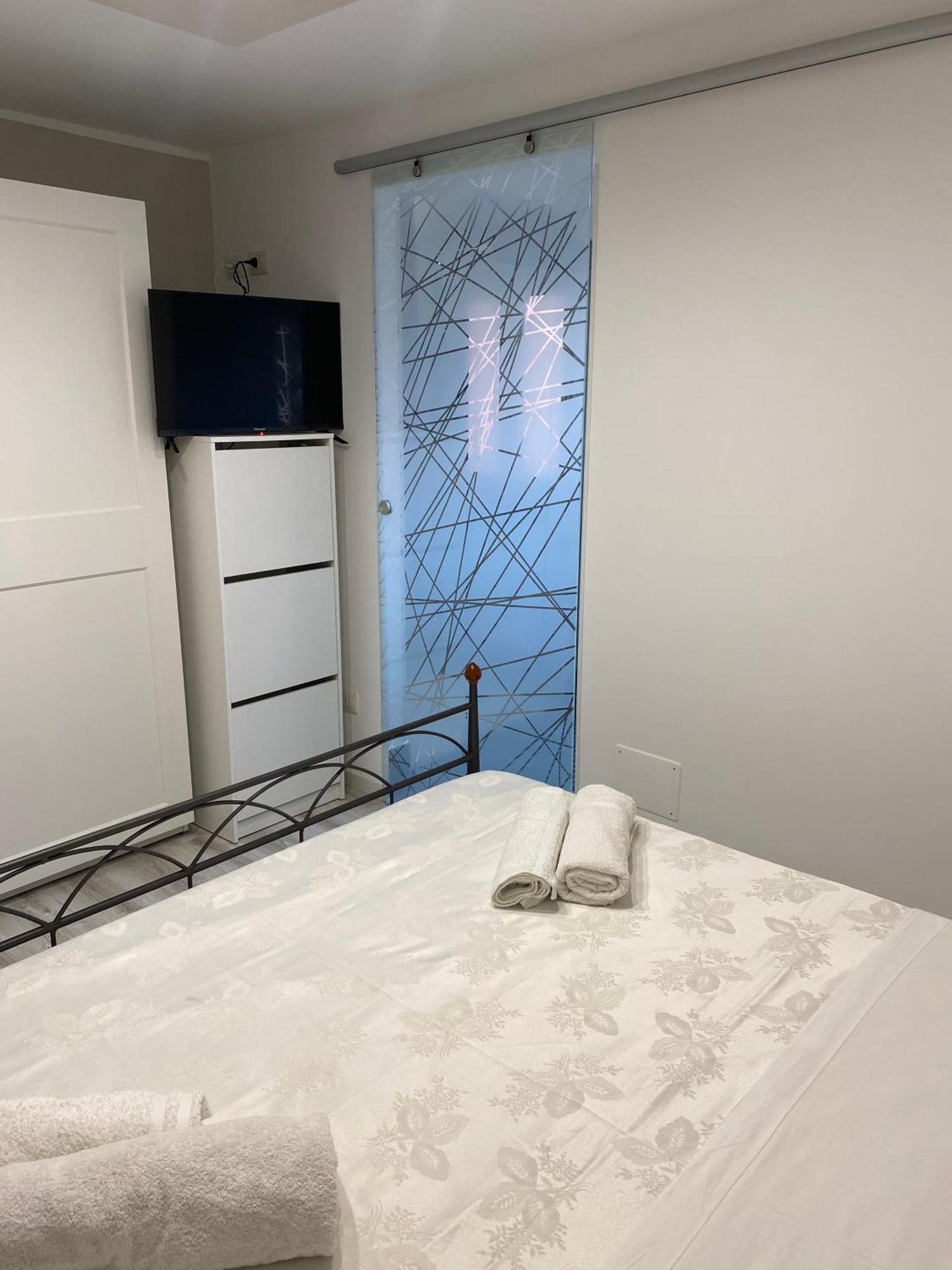 Bed and Breakfast Royal House Катания Экстерьер фото